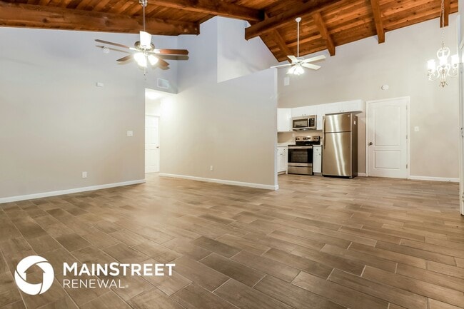 2760 Hillsdale Ave in Largo, FL - Building Photo - Building Photo