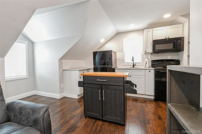 property at 39 Bay Shore Ave