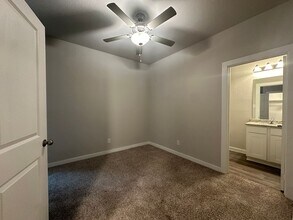 13351 Rowdy Cove in San Antonio, TX - Building Photo - Building Photo