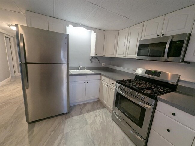 53 Lantern Rd in Revere, MA - Foto de edificio - Building Photo