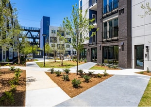 Marchon in Atlanta, GA - Foto de edificio - Building Photo