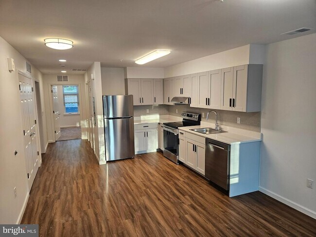 200 Hamilton Ave in Trenton, NJ - Building Photo - Building Photo