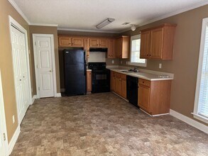 1283 Laurel Woods Dr in Gastonia, NC - Building Photo - Building Photo