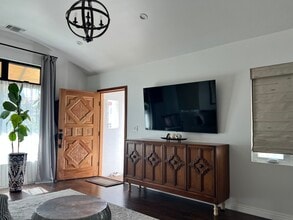 532 W 40th St in San Pedro, CA - Building Photo - Building Photo