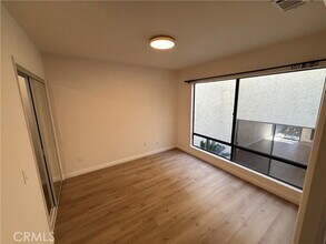 34 Caprock Ct in Glendale, CA - Building Photo - Building Photo