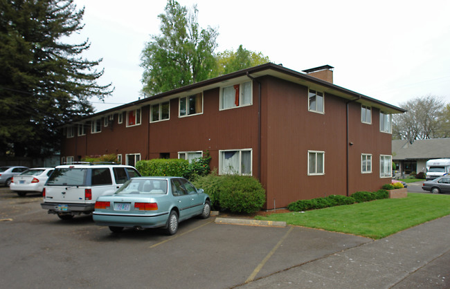 2600-2628 NW Taylor Ave in Corvallis, OR - Foto de edificio - Building Photo