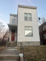 1030 Sunset Ave in Cincinnati, OH - Building Photo