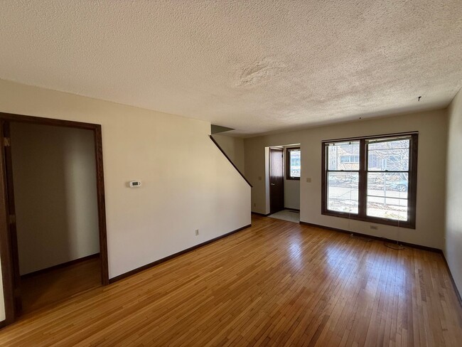 2833 S 31st Ave in Minneapolis, MN - Building Photo - Building Photo