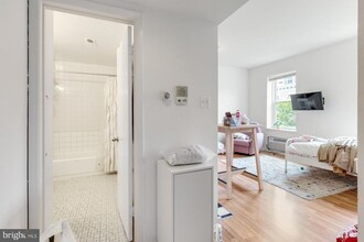 2137 Spruce St in Philadelphia, PA - Building Photo - Building Photo