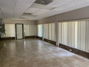 4450 S Jog Rd in Greenacres, FL - Building Photo - Building Photo