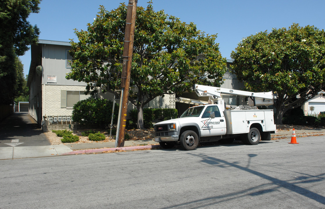 Bayview Apartments in Sunnyvale, CA - Building Photo