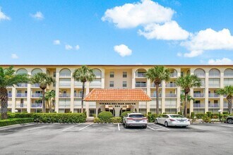 951 De Soto Rd in Boca Raton, FL - Building Photo - Building Photo