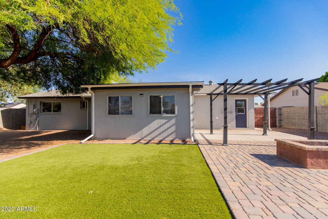 1208 W Pebble Beach Dr in Tempe, AZ - Building Photo