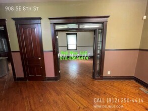 908 SE 8th St in Evansville, IN - Building Photo - Building Photo