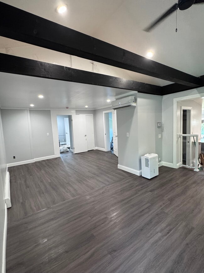 property at 264 Great Plain Rd