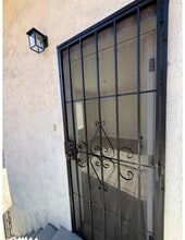 2-1342 E 59th St in Los Angeles, CA - Building Photo - Building Photo