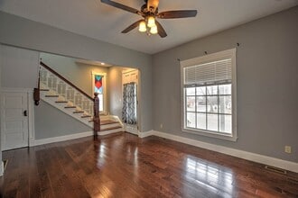 136 S Wood St in Maroa, IL - Building Photo - Building Photo