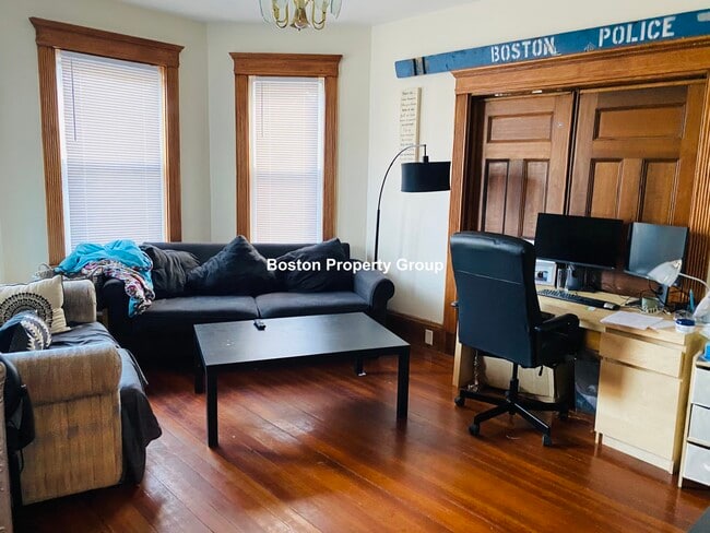 109 Calumet St, Unit 1, Unit 1