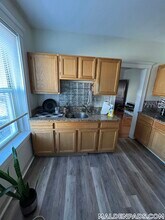 88 Maple St in Malden, MA - Building Photo - Building Photo