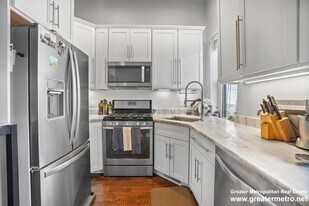 130 M St, Unit 1 in Boston, MA - Building Photo