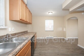 645 Babbitt Rd in Euclid, OH - Building Photo - Building Photo