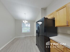 11517 Rolling River Blvd in Jacksonville, FL - Foto de edificio - Building Photo