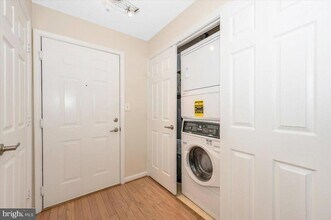 112 Kendrick Pl in Gaithersburg, MD - Building Photo - Building Photo