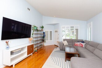 7790 Prairie Shadow Rd in San Diego, CA - Building Photo - Building Photo