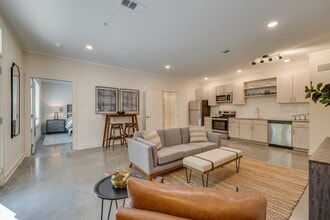 City West at Turkey Creek in Knoxville, TN - Building Photo - Building Photo