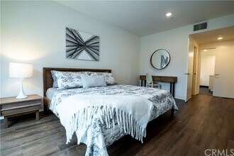 1223 Wellesley Ave-Unit -303 in Los Angeles, CA - Building Photo - Building Photo