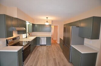 119 S 4th St in Whitewater, WI - Building Photo - Building Photo