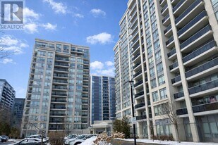 60 Disera Dr in Vaughan, ON - Building Photo