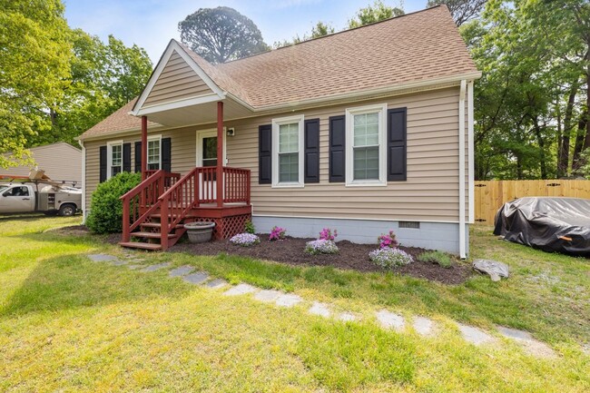 property at 3809 N Light Dr