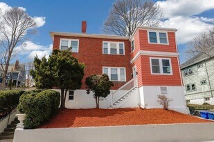 61 Algonquin Rd, Unit 2 in Chestnut Hill, MA - Building Photo