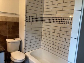 2811 Charles St in Omaha, NE - Building Photo - Building Photo