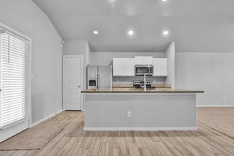 7526 104th St in Lubbock, TX - Building Photo - Building Photo