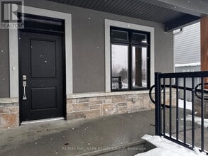 1547 Flanders Rd in Brockville, ON - Foto de edificio - Building Photo