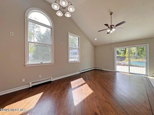 405 Old Bridge Rd in Brielle, NJ - Building Photo - Building Photo