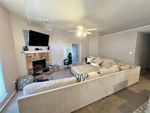 112 Walnut Ln in Rockwall, TX - Foto de edificio - Building Photo