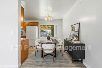 1105 Thayer Dr in Richland, WA - Building Photo - Building Photo