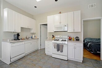 536 N Armour St, Unit 1 in Chicago, IL - Building Photo - Building Photo