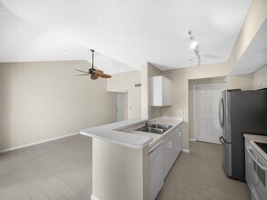 284 Village Blvd in Tequesta, FL - Building Photo - Building Photo