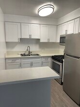 806 Esplanade, Unit 1 in Redondo Beach, CA - Foto de edificio - Building Photo