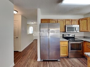 2552 W 1500 N in Clinton, UT - Foto de edificio - Building Photo