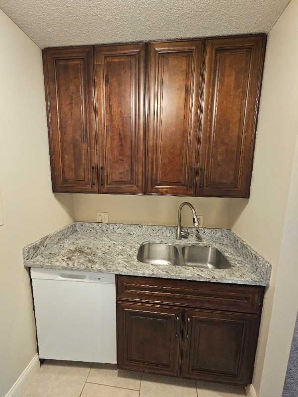 1810 E St in Lincoln, NE - Foto de edificio - Building Photo