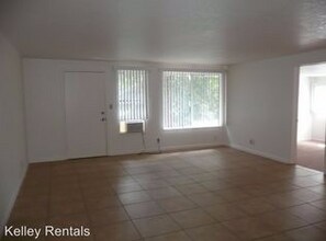 2018 4th St in Santa Rosa, CA - Building Photo - Building Photo