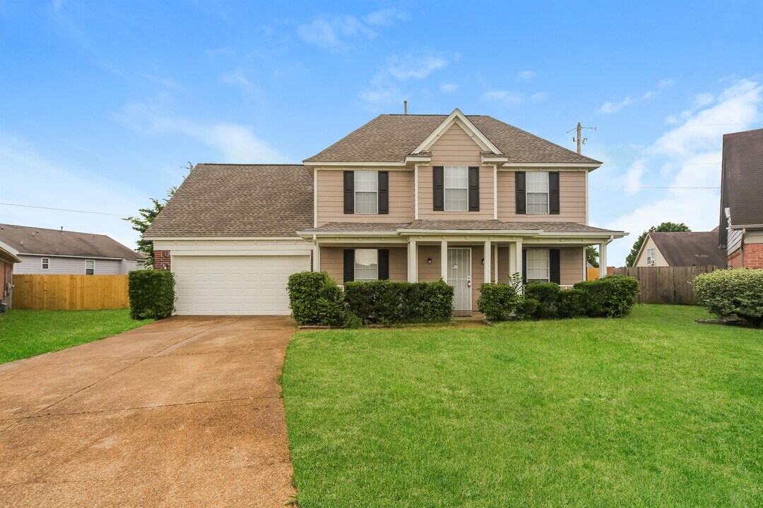 7766 Brookbury Cove in Memphis, TN - Building Photo