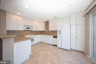 234 Lookout Pl in Wayne, PA - Building Photo - Building Photo