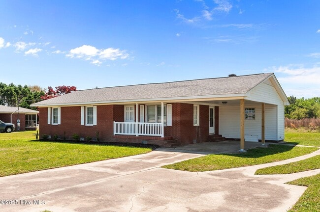 3335 Saw Mill Rd in Grifton, NC - Building Photo - Building Photo