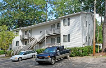 1720 Buckingham Ct in Tallahassee, FL - Foto de edificio - Building Photo